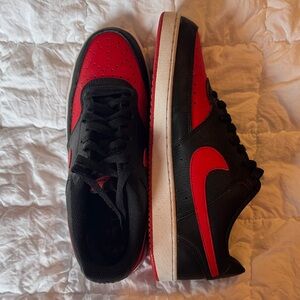 MEN'S NIKE COURT VISION LOW SUSTAINABLE SNEAKERS